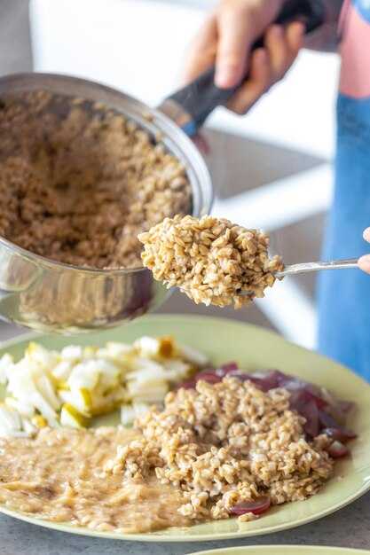 Процесс приготовления гранолы в духовке