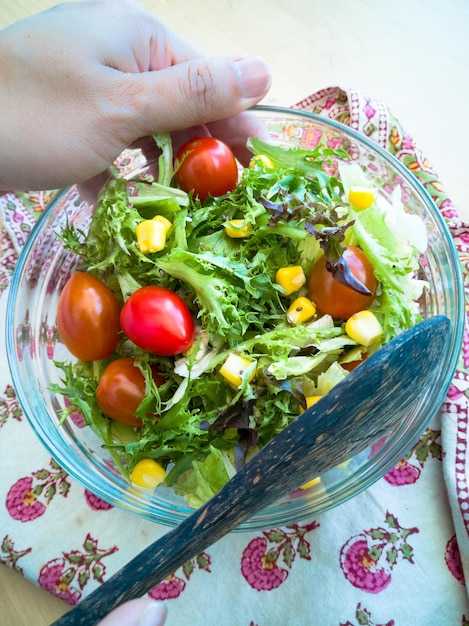 Выбор основных ингредиентов для салата