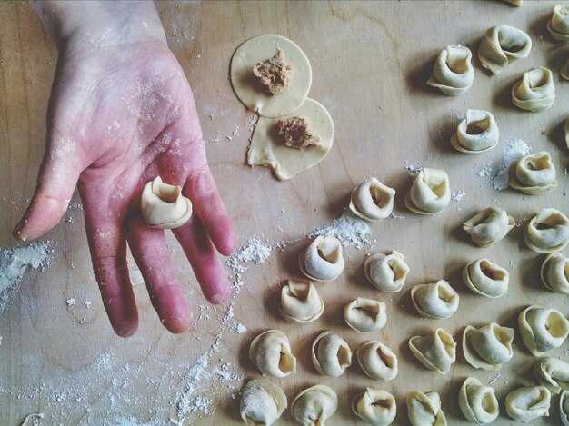 Пельмени с мясом и специями