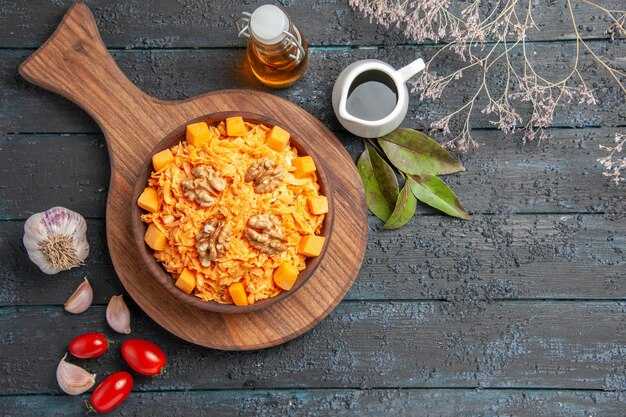 Выбор ингредиентов для плова с курицей
