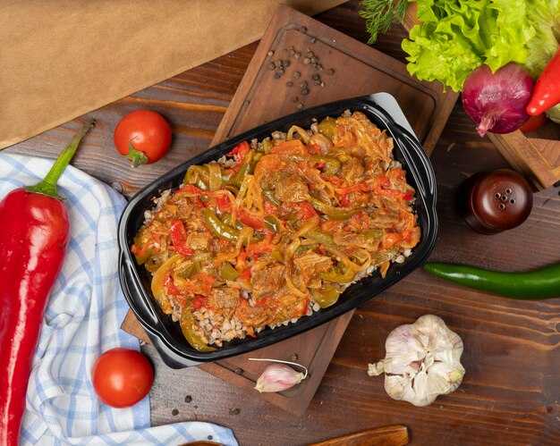 Говядина с овощами в духовке: простой и вкусный рецепт