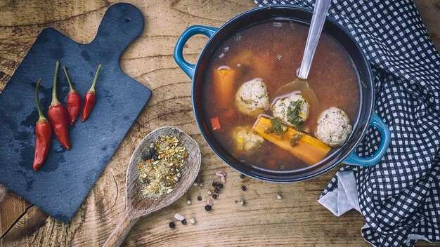 Приготовление классической мясной солянки