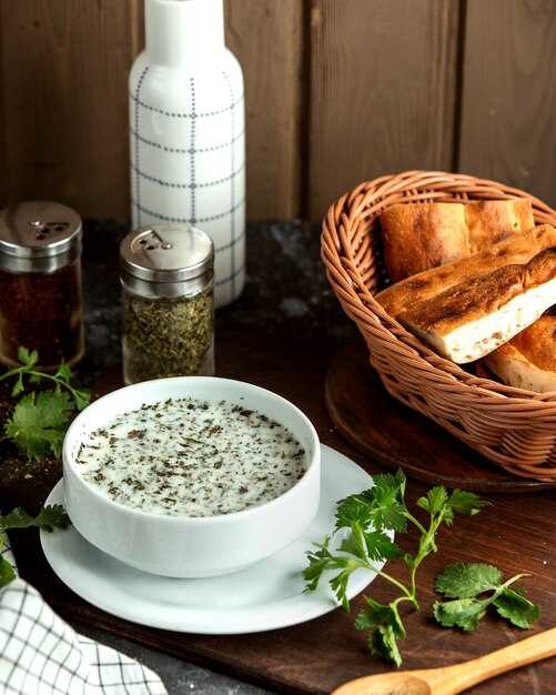 Сметанный соус для гречки: простой и вкусный рецепт