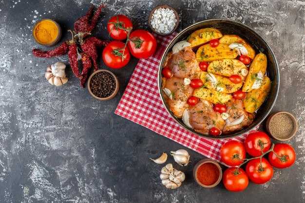 Приготовление куриного филе с овощами на жаровне