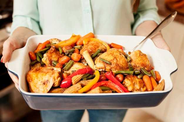 Простые и вкусные рецепты курицы, запеченной в духовке для любого повода