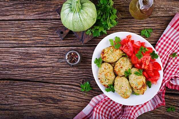 Вкусные рубленые куриные котлеты из филе простого и доступного рецепта