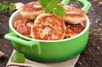 Биточки из манки на сковороде — пошаговый рецепт с фото для домашних условий