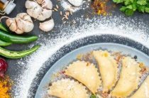 Идеальные чебуреки на заварном тесте с водкой — пошаговый рецепт