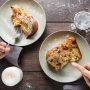 Простой рецепт манника на кефире в духовке для вкусного домашнего угощения
