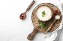 Как приготовить белый соус из сметаны — простой рецепт