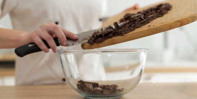 Как приготовить домашний молочный шоколад — простой рецепт