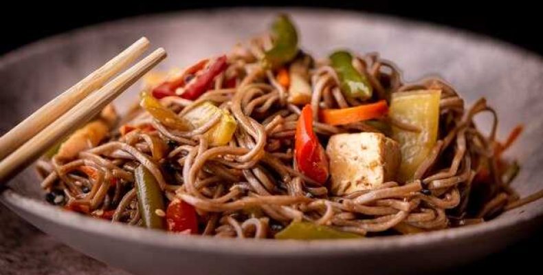 Простой рецепт лапши удон со свининой и овощами в домашних условиях с пошаговыми фото