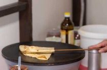 Лучшие рецепты из лаваша на сковороде — быстро, вкусно и просто