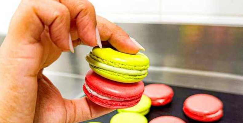 Как приготовить ароматные макаруны в домашних условиях шаг за шагом