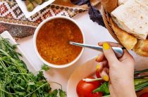 Пошаговый рецепт рассольника — как приготовить вкусный суп с солеными огурцами