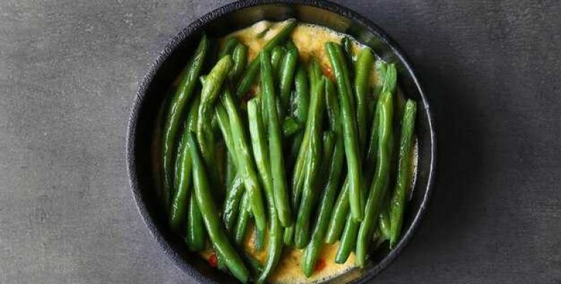 Простой и вкусный рецепт приготовления замороженной стручковой фасоли на сковороде