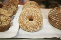 Как называется турецкий бублик с кунжутом и рецепт его приготовления