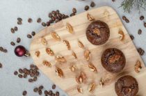 Нежная булка с орехами по домашнему рецепту для уютного чаепития