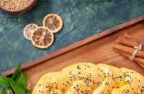 Вкусные булочки с чесноком и зеленью просто и быстро в домашних условиях