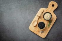 Как приготовить четверговую черную соль для ритуалов и духовных практик
