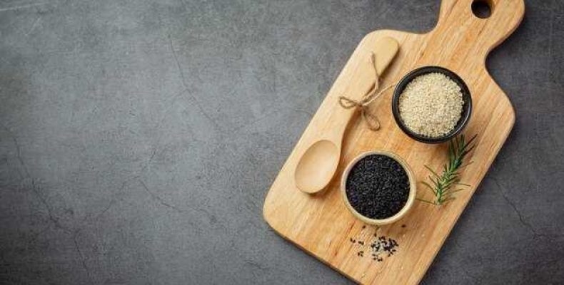 Как приготовить четверговую черную соль для ритуалов и духовных практик