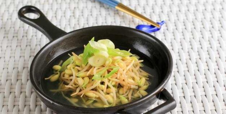 Как правильно потушить капусту в сковороде для насыщенного вкуса и аромата