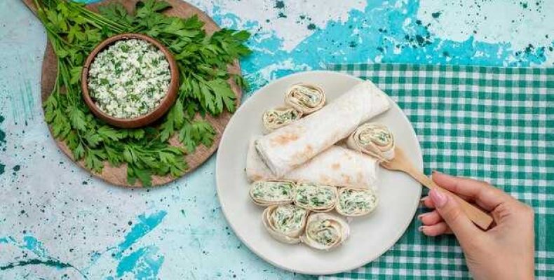 Простой рецепт вкусных рулетиков из ветчины для домашних ужинов и закусок