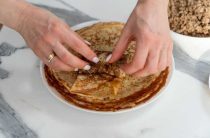 Как сделать пористые блины легкими и вкусными по простому рецепту