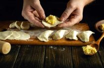 Как приготовить вкусные домашние вареники с картошкой по простому рецепту