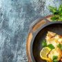 Как приготовить филе судака на сковороде с легкими гарнирами и соусом