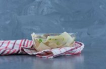Как правильно добавить желатин в холодец для оптимальной структуры и вкуса