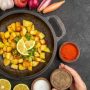 Тушеная картошка в сливках на сковороде простой и вкусный рецепт