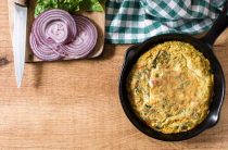 Как приготовить вкусный киш на сковороде без использования духовки и сложных ингредиентов