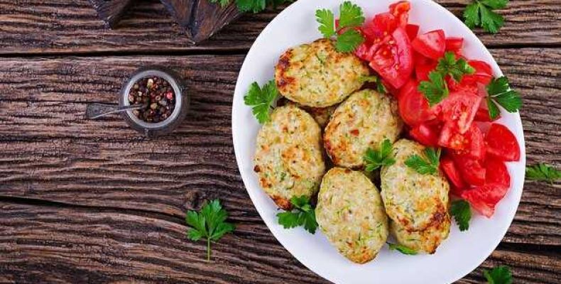 Вкусные котлеты из творога с зеленью для быстрого ужина