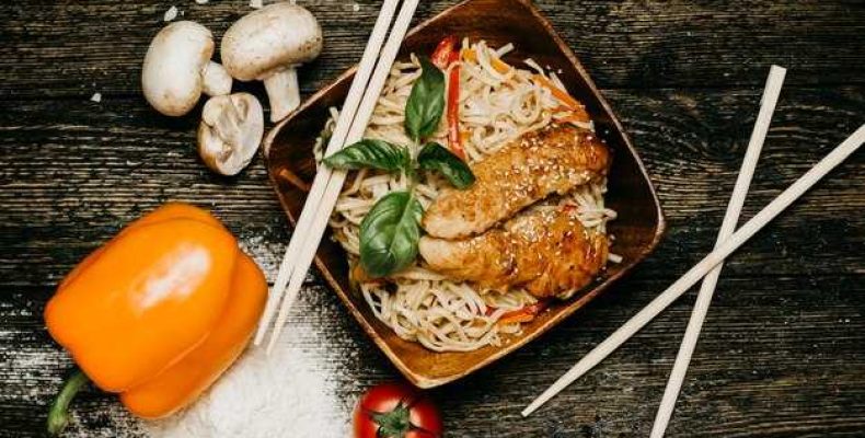 Как приготовить вкусную лапшу удон с курицей в домашних условиях