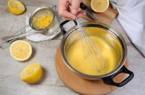 Как приготовить освежающий лимонный пудинг с простыми ингредиентами