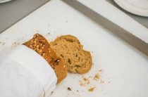 Можно ли есть засохший хлеб и как его правильно использовать в блюдах