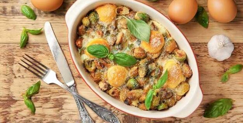 Вкусный рецепт мяса по-французски с фаршем и картошкой в духовке