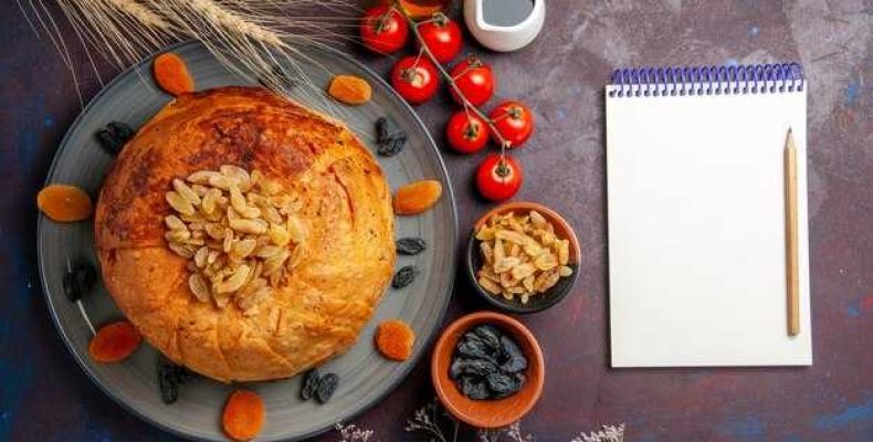 Пошаговый рецепт песочных пирогов Дины с ягодами и творожной начинкой