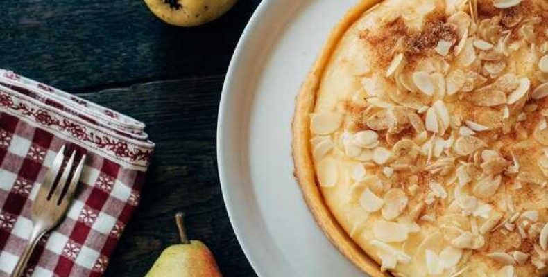 Как приготовить вкусный пирог с грушей и сыром для домашнего угощения