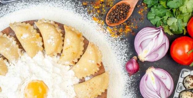Как приготовить вкусный пирог с луком и яйцом на дрожжевом тесте