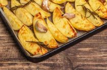 Вкусные пирожки с жареной картошкой простой рецепт для домашнего приготовления