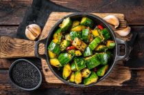 Нежное рагу с кабачков для уютного ужина с домашними рецептами