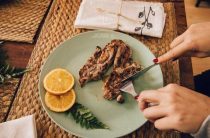 Как приготовить сочные ребра в пакете для запекания с простым рецептом