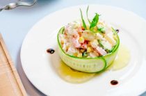 Салат из крабовых палочек с ананасом простой и вкусный рецепт на праздничный стол