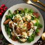 Необычный рецепт салата из курицы с грибами и сыром для праздничного стола
