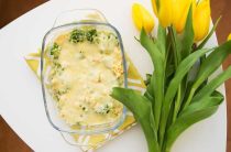 Пошаговый рецепт вкусного салата Мимоза с сыром и сливочным наполнителем