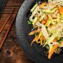 Простой и вкусный рецепт салата с фунчозой курицей и свежими овощами