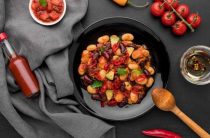 Вкусный рецепт сердечек на сковороде с луком для сытного обеда или ужина