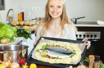 Вкусный рецепт щуки запеченной в духовке с картофелем и майонезом
